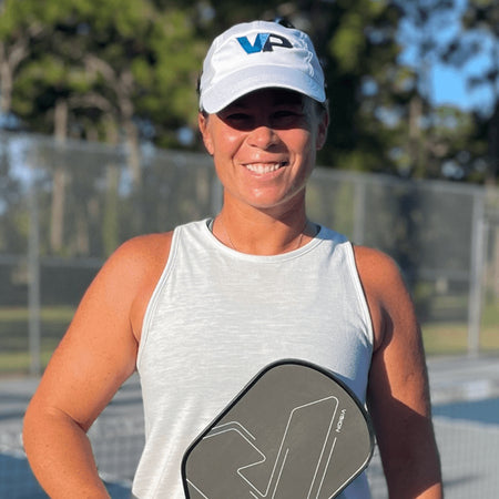 Headshot of JOOLA Pickleball Pro Sarah Saari.